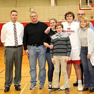 Meet your Posher, Tina